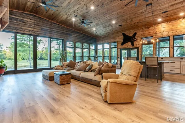 $849,000 | 6548 Jimtown Road, Oakdale, IL 62268