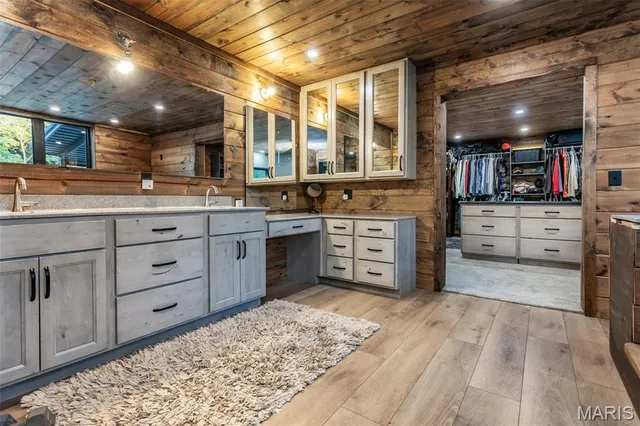 $849,000 | 6548 Jimtown Road, Oakdale, IL 62268