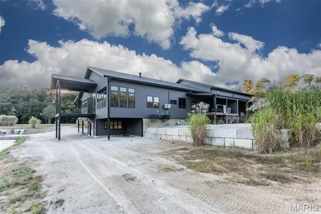 $849,000 | 6548 Jimtown Road, Oakdale, IL 62268