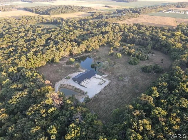 $849,000 | 6548 Jimtown Road, Oakdale, IL 62268