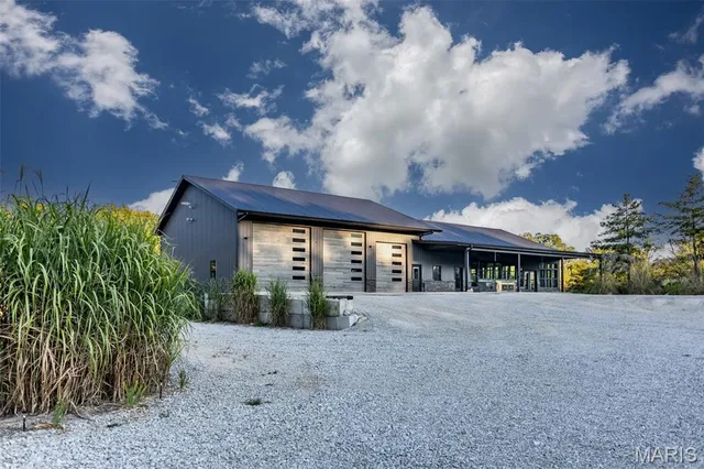 $849,000 | 6548 Jimtown Road, Oakdale, IL 62268