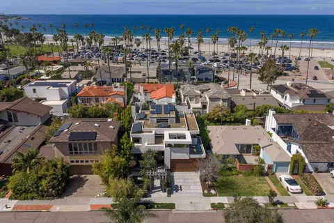 $8,100,000 | 8314 Paseo Del Ocaso, La Jolla, CA 92037