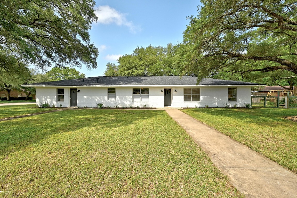 800 Vogel Drive Lockhart, TX 78644 - Photo 1 of 1