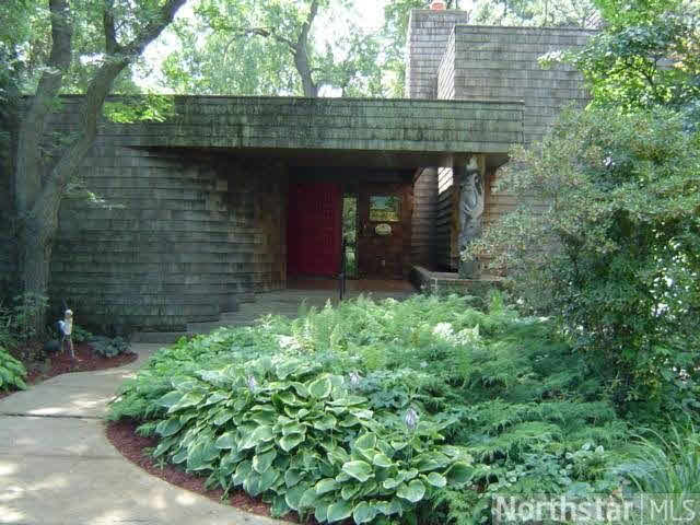 17 Peninsula Road Dellwood, MN 55110 - Photo 3 of 10 Gallery Image 3