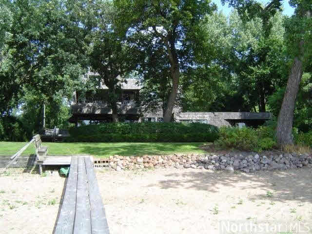 17 Peninsula Road Dellwood, MN 55110 - Photo 6 of 10 Gallery Image 6