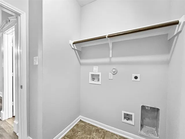 $2,355 | 10006 Wood Leaf Court, Baytown, TX 77521