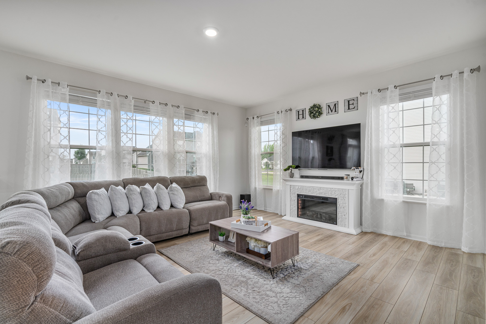 522 Coach Road Yorkville, IL 60560 - Photo 8 of 44