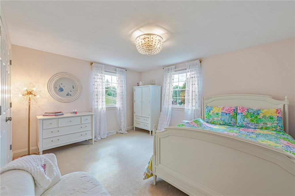 103 Lexington Drive Canonsburg, PA 15317 - Photo 24 of 44 a living room with furniture and a window
