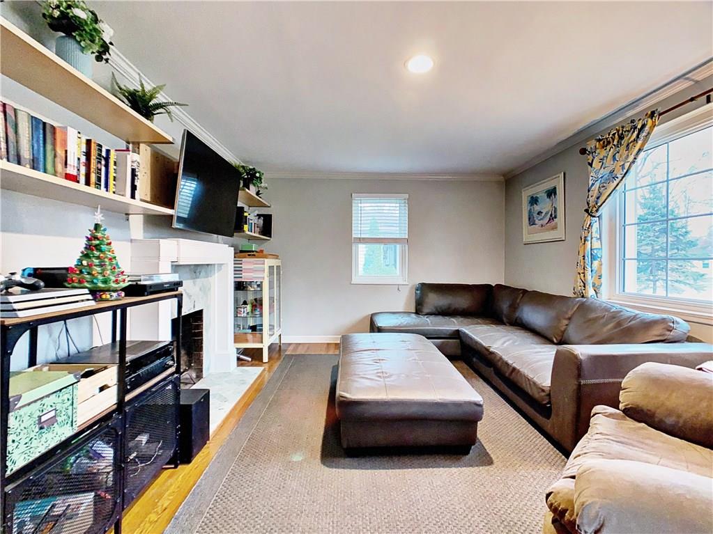 1229 Rowin Road Indianapolis, IN 46220 - Photo 5 of 31 Gallery Image 5