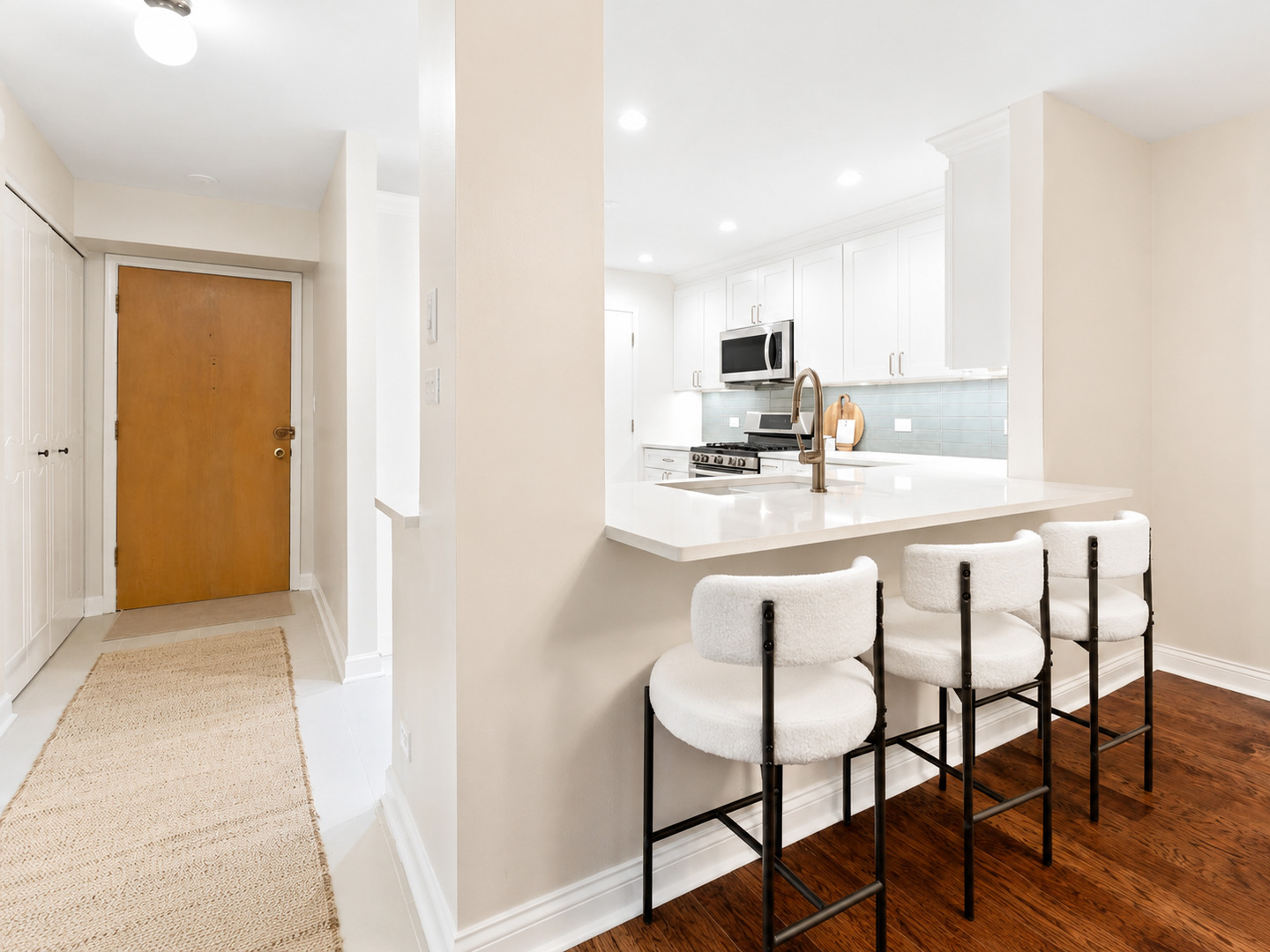 6959 North Ridge Boulevard, Unit 1D Chicago, IL 60645 - Photo 16 of 27 Gallery Image 16