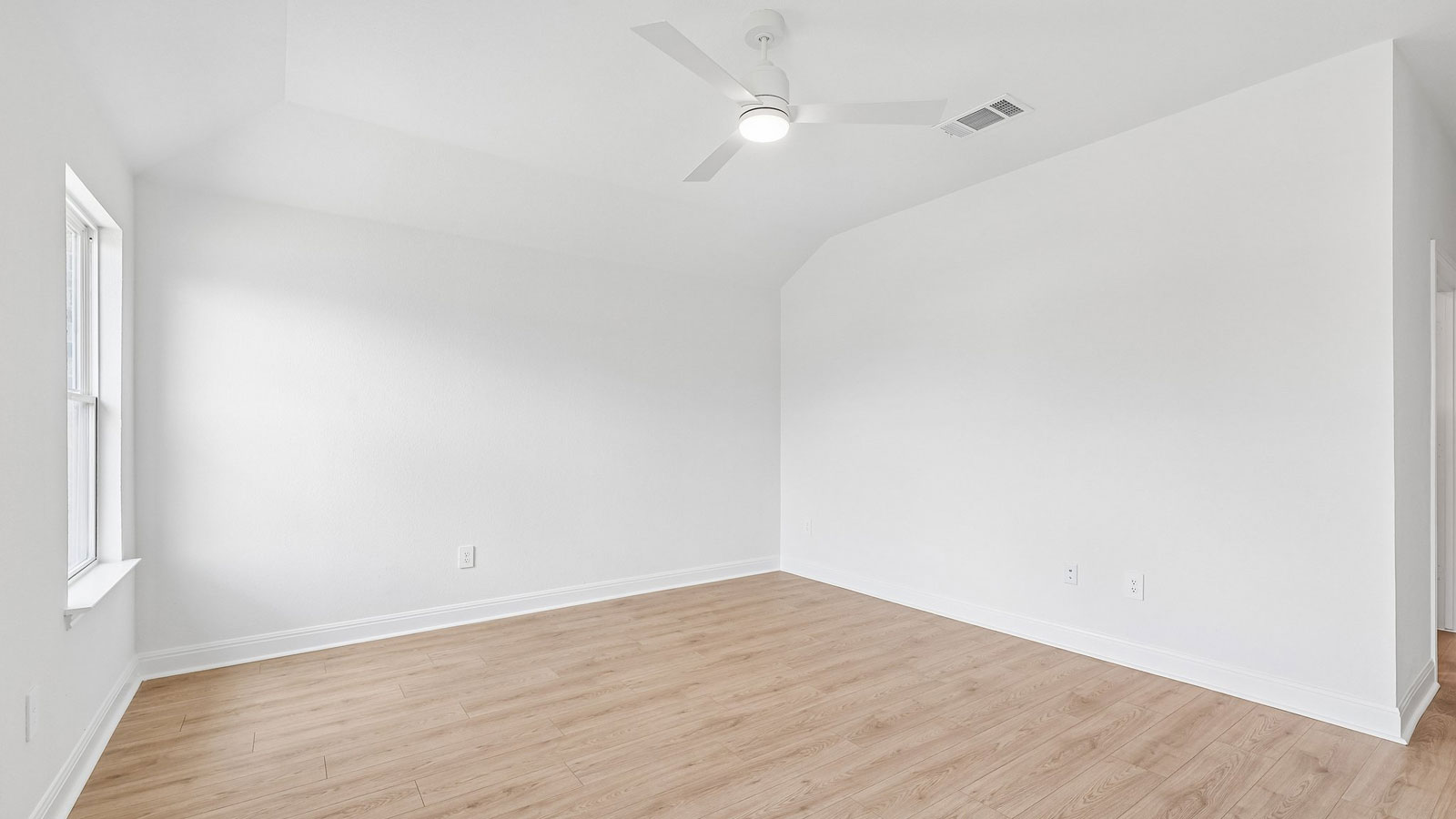 208 Rivers Edge Drive Georgetown, TX 78628 - Photo 24 of 34 Gallery Image 24