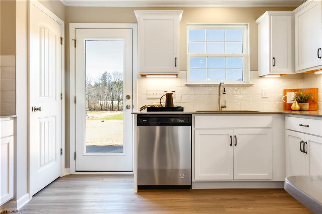 3901 Straw Hat Road Greensboro, NC 27410 - Photo 8 of 26 Similar to Kitchen