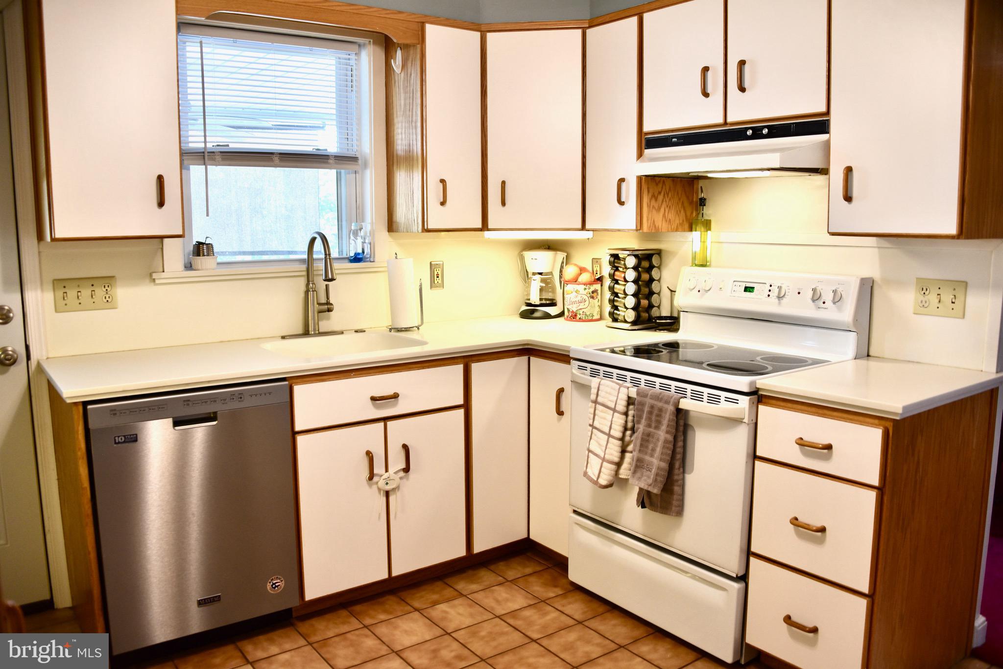 64 Woodland Road Wyomissing, PA 19610 - Photo 12 of 42 Gallery Image 12