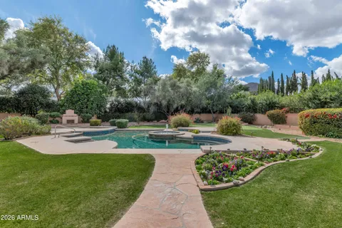 $5,495,000 | 6301 East Huntress Drive, Paradise Valley, AZ 85253