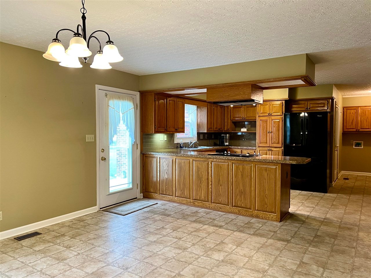 604 Rolling Rd Drive Franklin, KY 42134 - Photo 6 of 35 Gallery Image 6