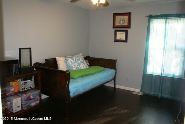 132 Starlight Road Howell, NJ 07731 - Photo 20 of 25 Bedrm4