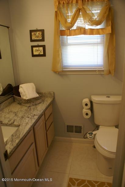 132 Starlight Road Howell, NJ 07731 - Photo 21 of 25 Main bath 4