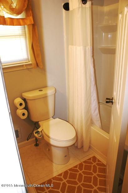 132 Starlight Road Howell, NJ 07731 - Photo 22 of 25 Main bath 2