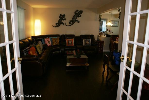 132 Starlight Road Howell, NJ 07731 - Photo 3 of 25 livingRm french doors