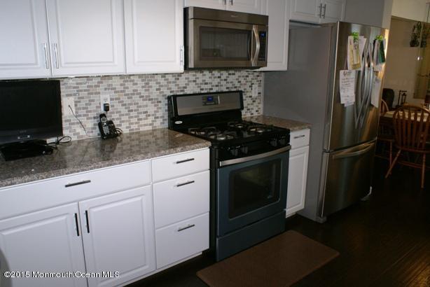 132 Starlight Road Howell, NJ 07731 - Photo 7 of 25 kitchen range