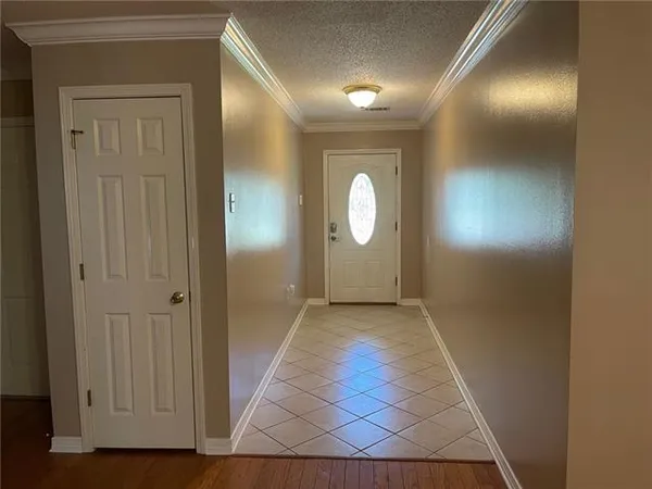 $2,200 | 3052 Behrman Highway, New Orleans, LA 70114