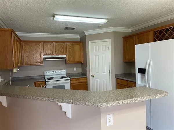 $2,200 | 3052 Behrman Highway, New Orleans, LA 70114