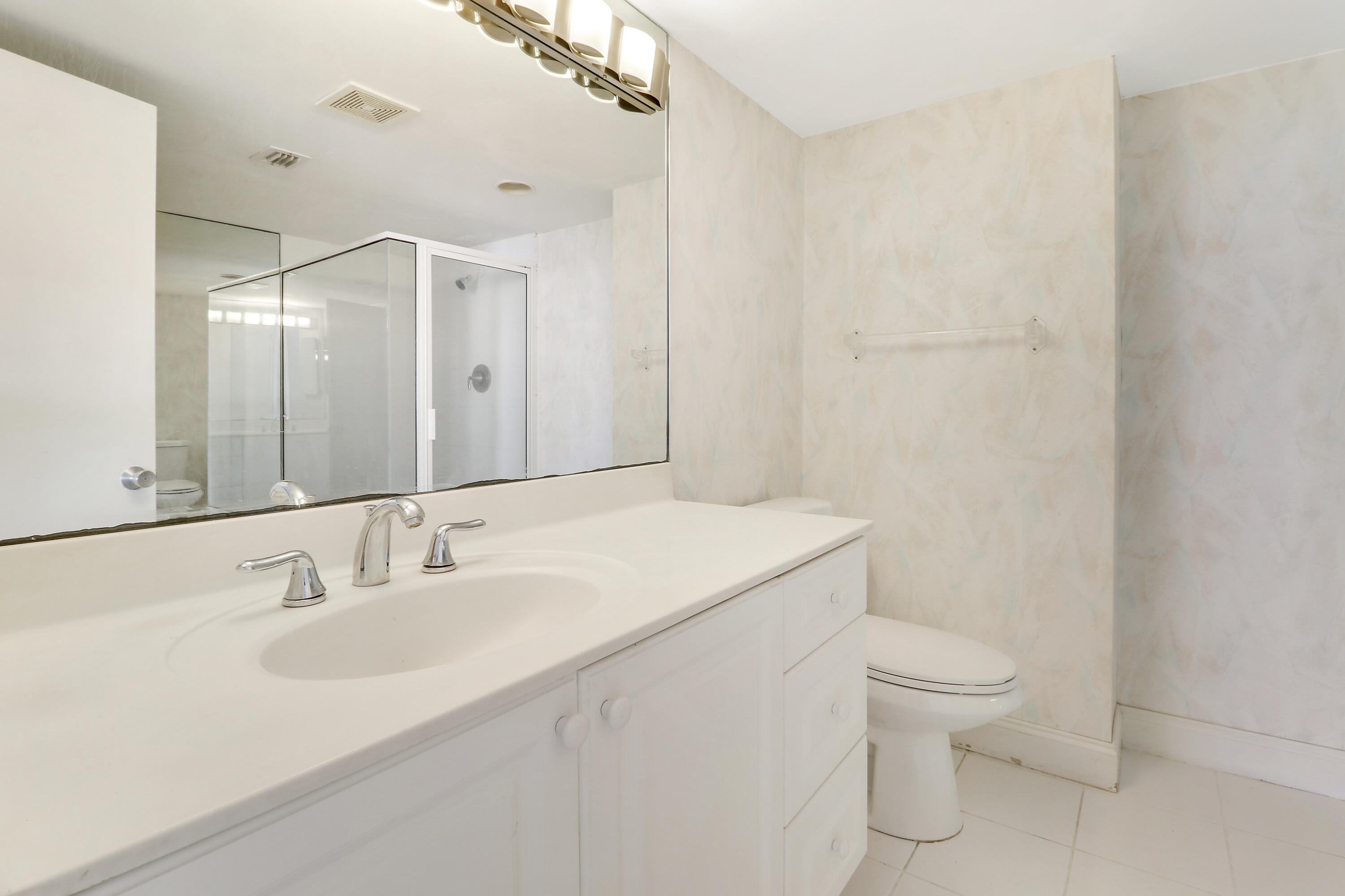 4200 North Ocean Drive, Unit 21005 Riviera Beach, FL 33404 - Photo 47 of 54 House1-3