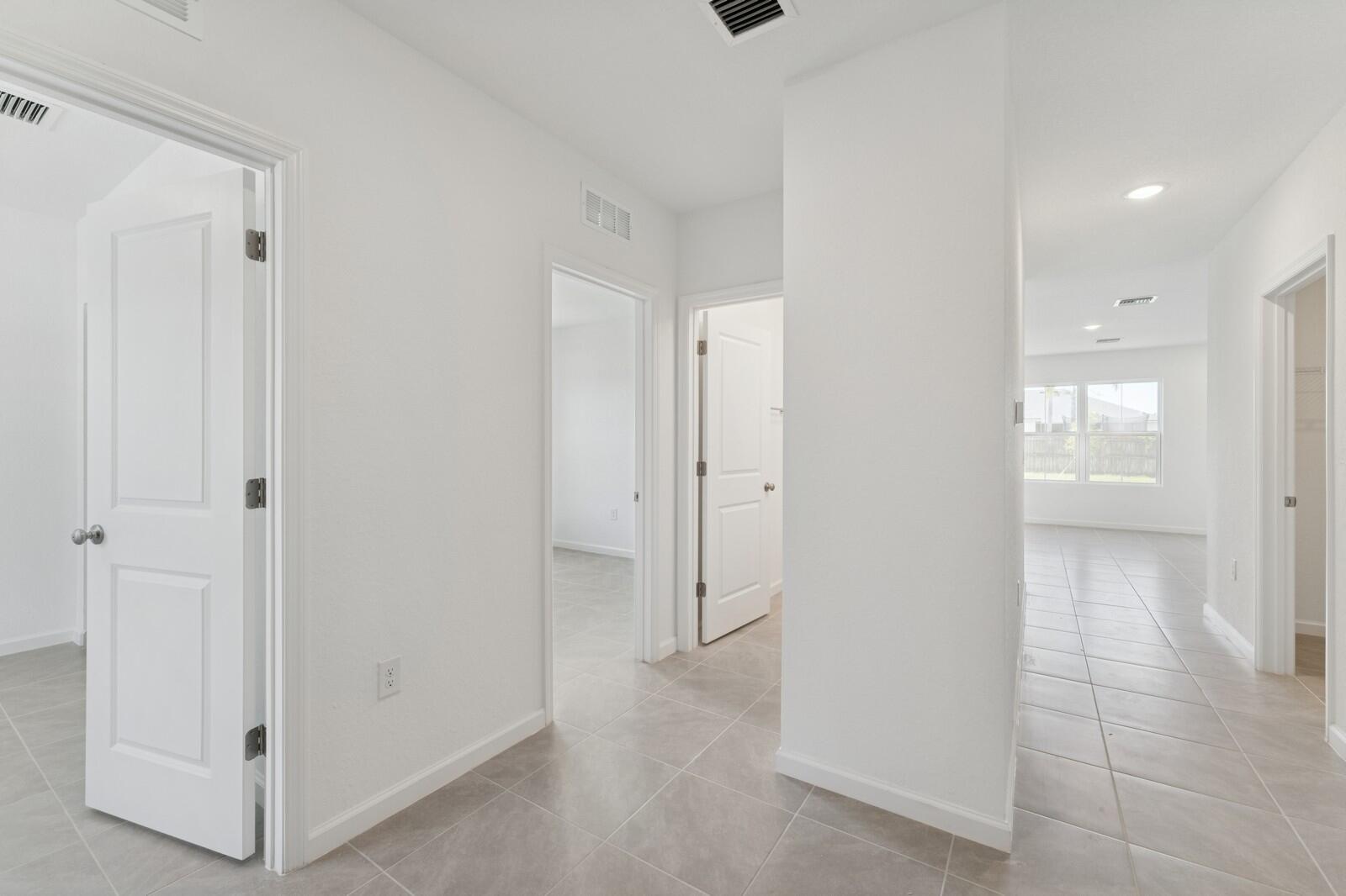 322 Southwest Becker Road, Unit 13 Port St. Lucie, FL 34953 - Photo 4 of 35 Foyer
