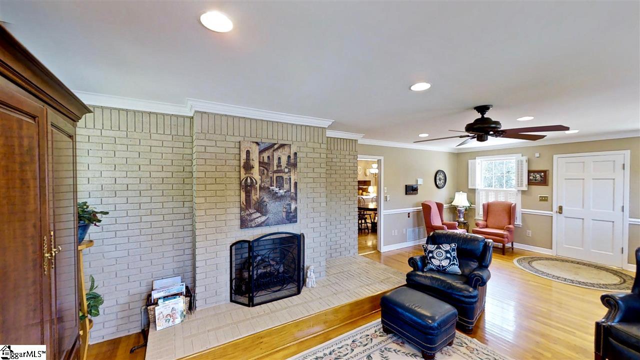 471 East Parkins Mill Road Greenville, SC 29607 - Photo 11 of 33