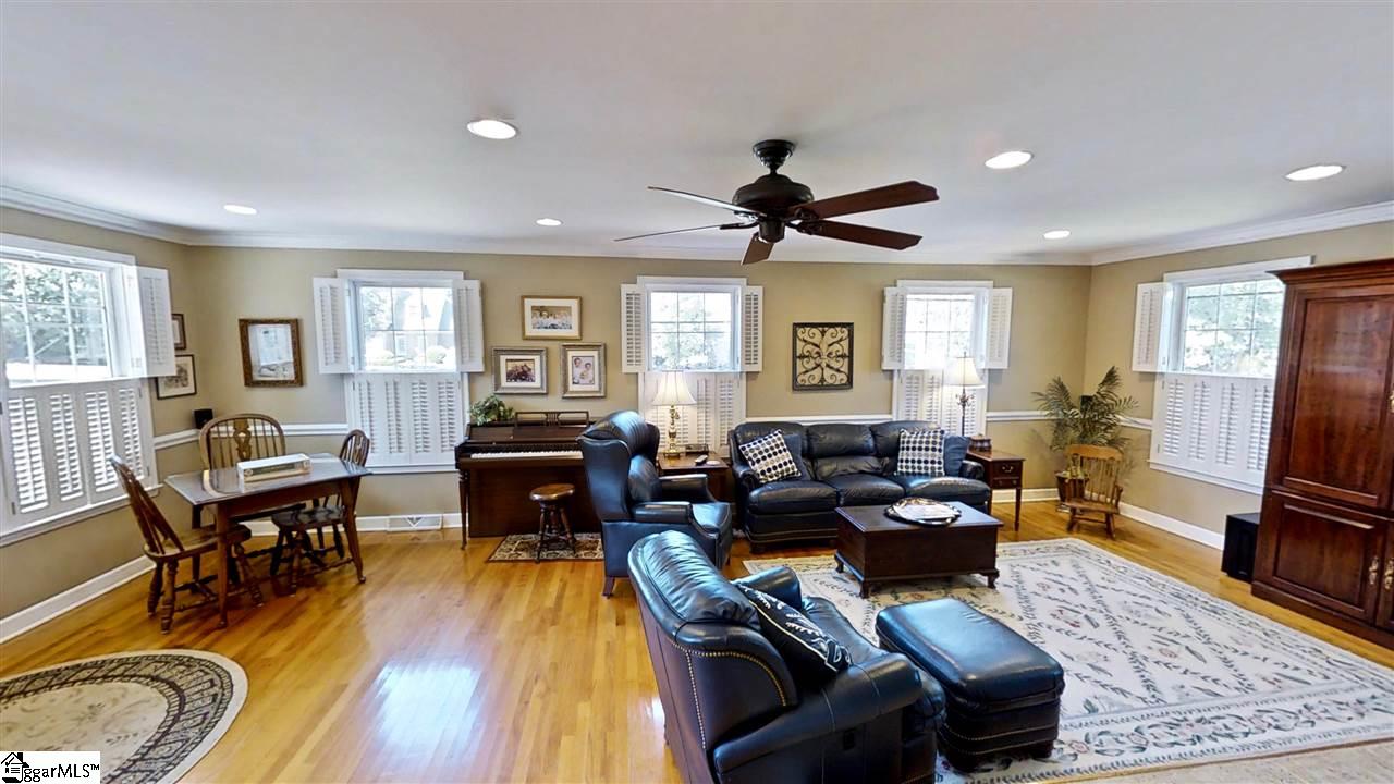 471 East Parkins Mill Road Greenville, SC 29607 - Photo 9 of 33