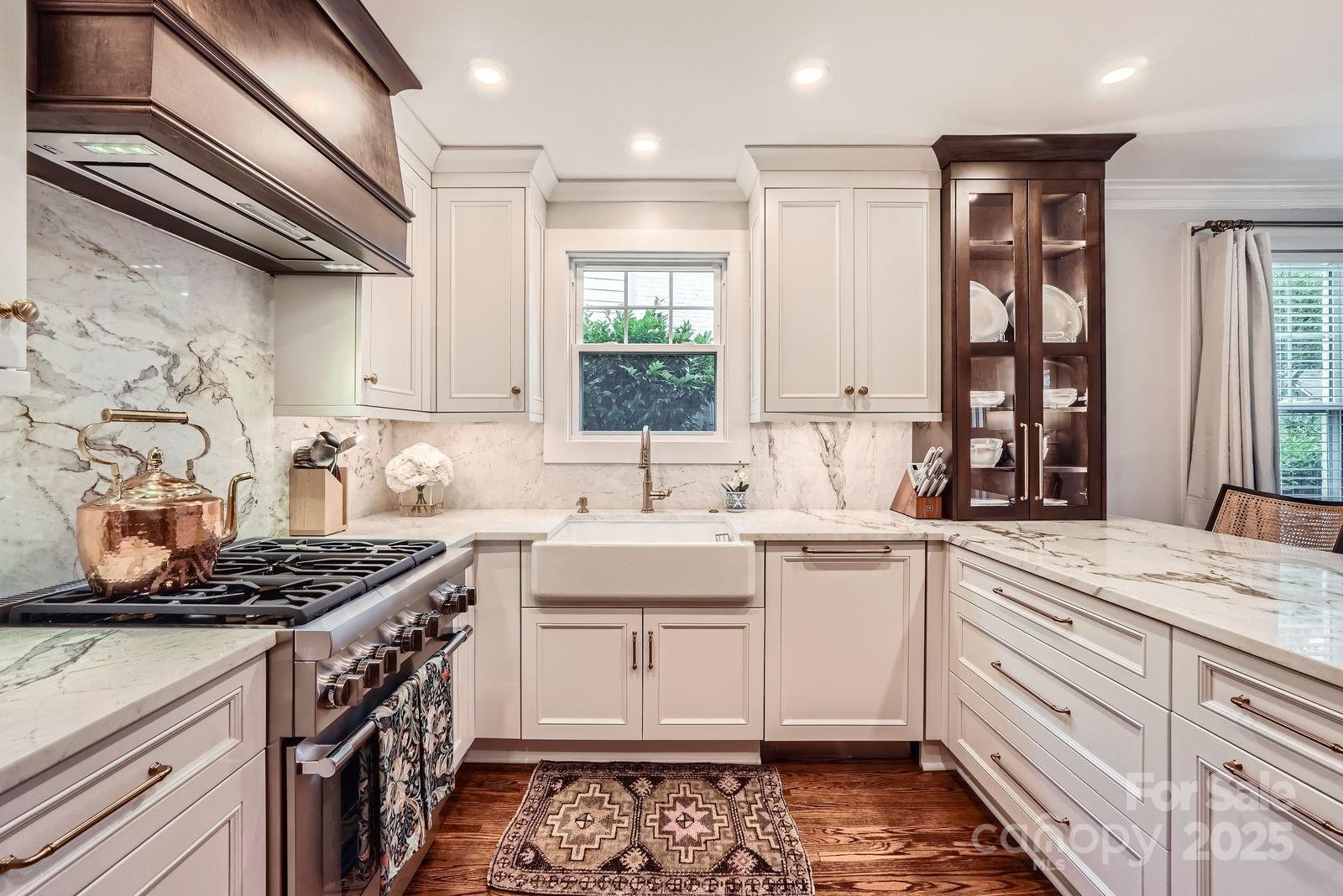 2246 Sharon Road Charlotte, NC 28207 - Photo 12 of 28