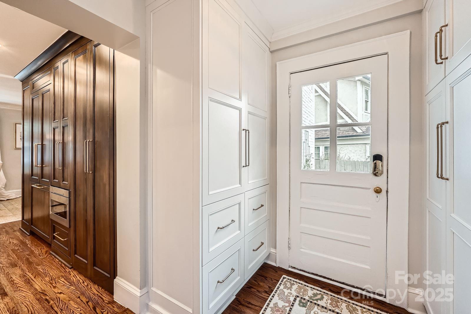 2246 Sharon Road Charlotte, NC 28207 - Photo 13 of 28