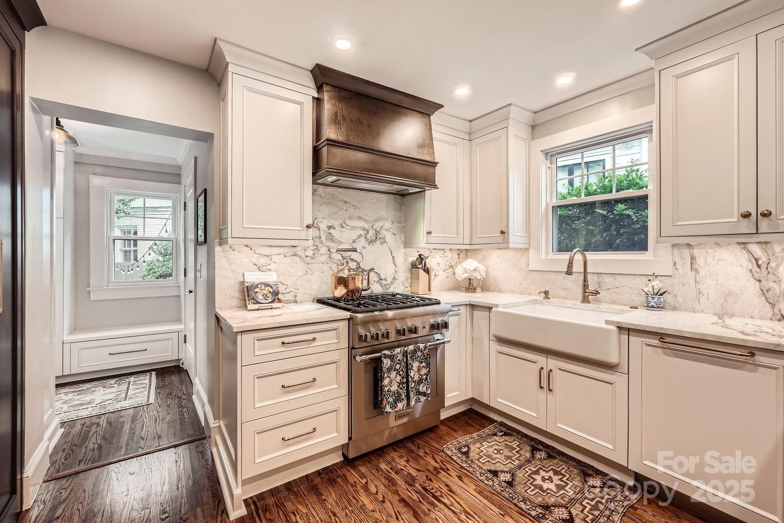 2246 Sharon Road Charlotte, NC 28207 - Photo 9 of 28