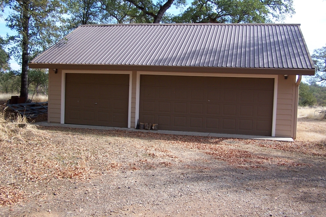 21222 Falling Oaks Road Redding, CA 96003 - Photo 10 of 14 Detached 3 car garage