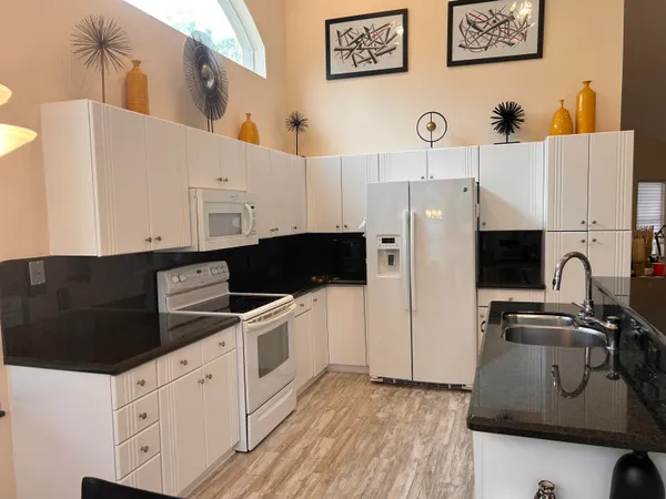 $5,000 | 8884 Shoal Creek Lane, Boynton Beach, FL 33472