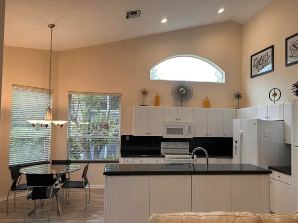 $5,000 | 8884 Shoal Creek Lane, Boynton Beach, FL 33472