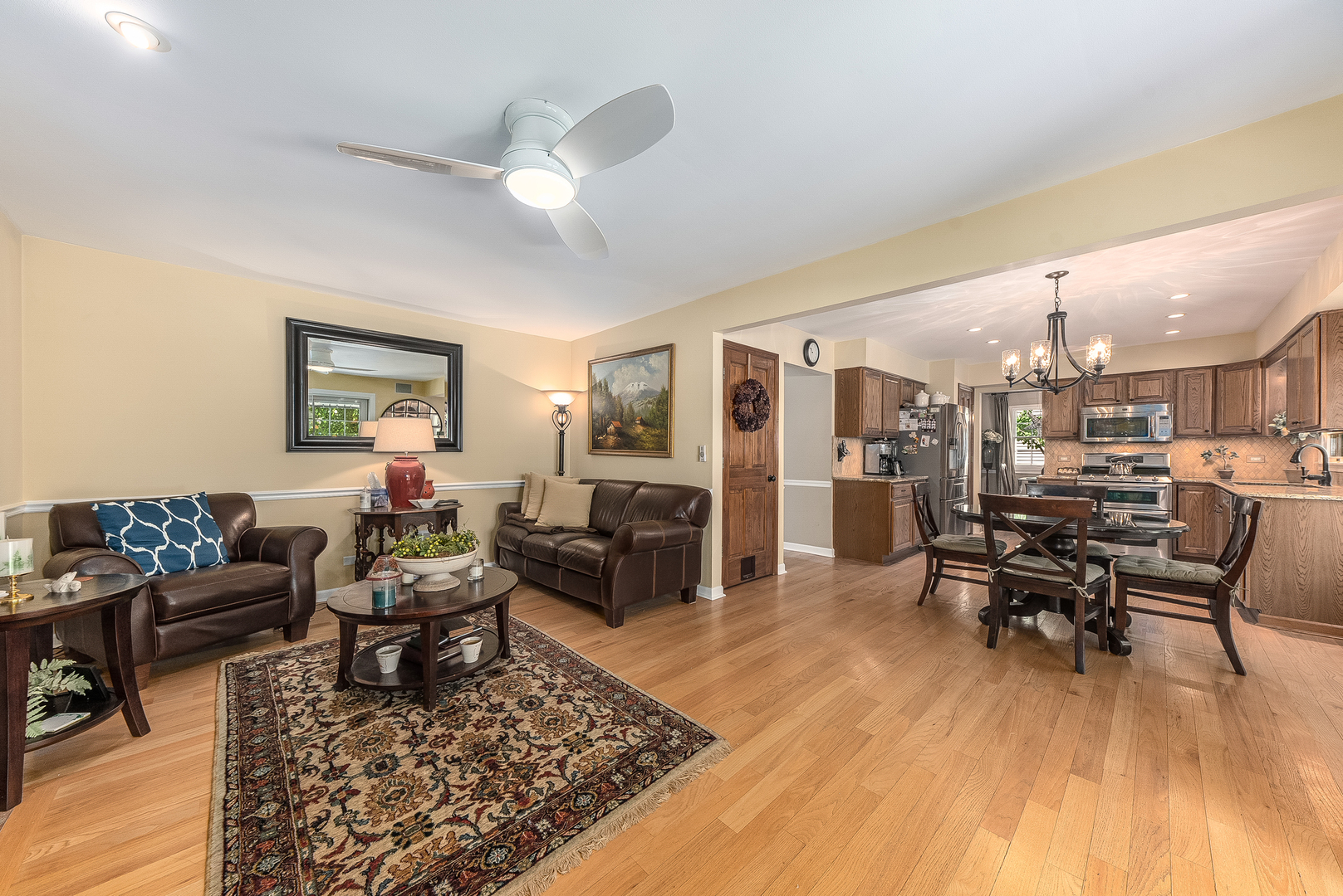 501 Sheffield Road Naperville, IL 60565 - Photo 7 of 27