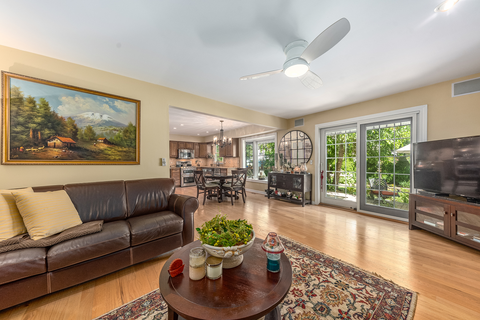 501 Sheffield Road Naperville, IL 60565 - Photo 8 of 27