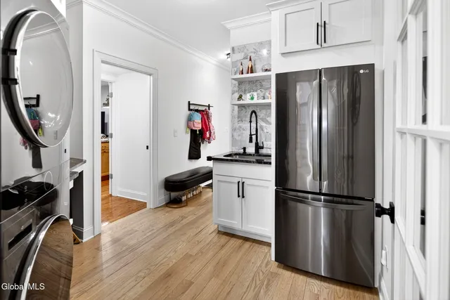 $1,485,000 | 220 Brittany Place, Niskayuna, NY 12309