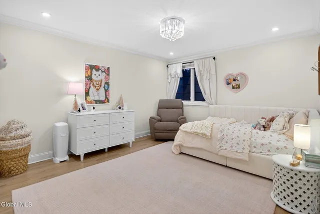 $1,485,000 | 220 Brittany Place, Niskayuna, NY 12309