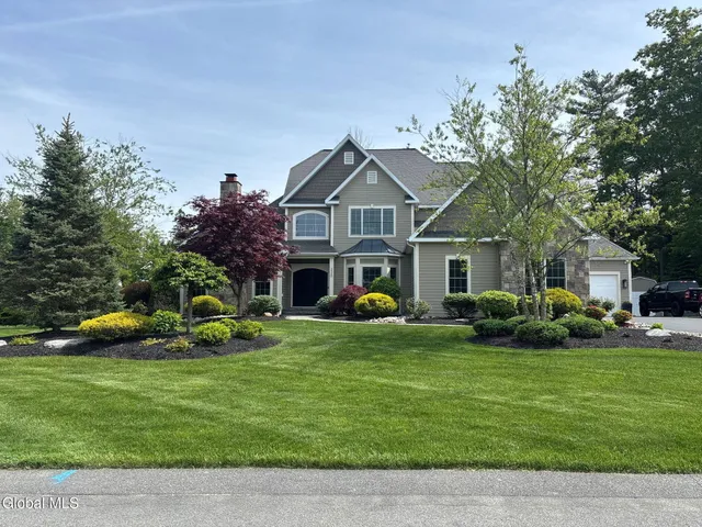 $1,485,000 | 220 Brittany Place, Niskayuna, NY 12309