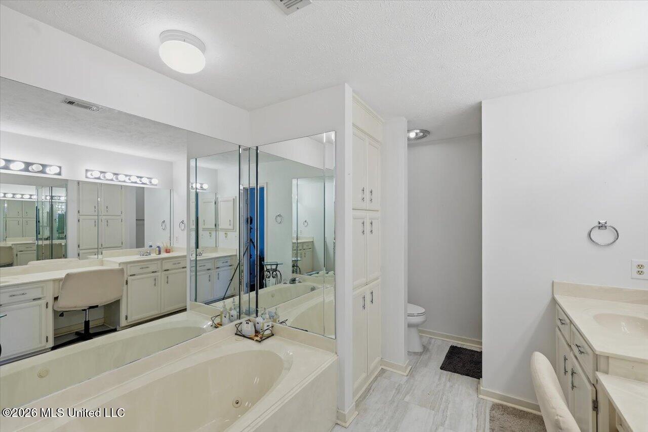137 Villa Way Clinton, MS 39056 - Photo 21 of 27 21-137 Villa Way _ Hometoursms.com