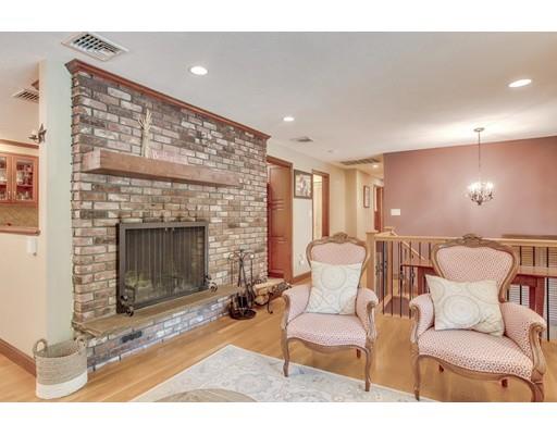 43 Meadowbrook Road Bedford, MA 01730 - Photo 11 of 31 Gallery Image 11