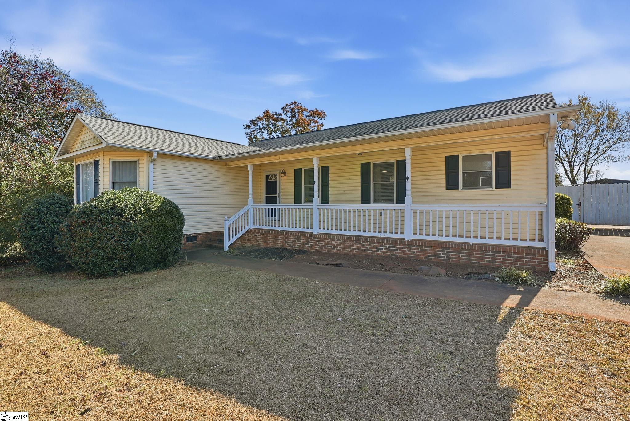 107 Robert Daniel Place Lyman, SC 29365 - Photo 2 of 49