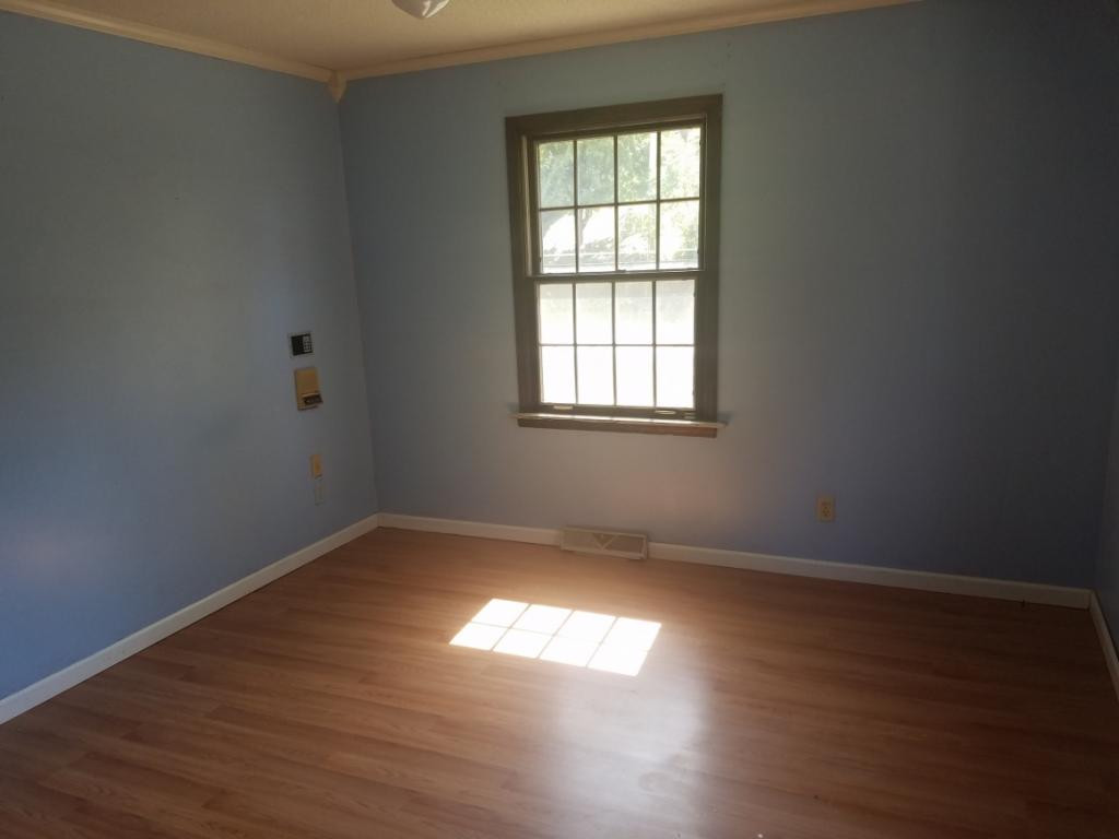 1727 Dave Buck Road Johnson City, TN 37601 - Photo 9 of 19 Photo 9