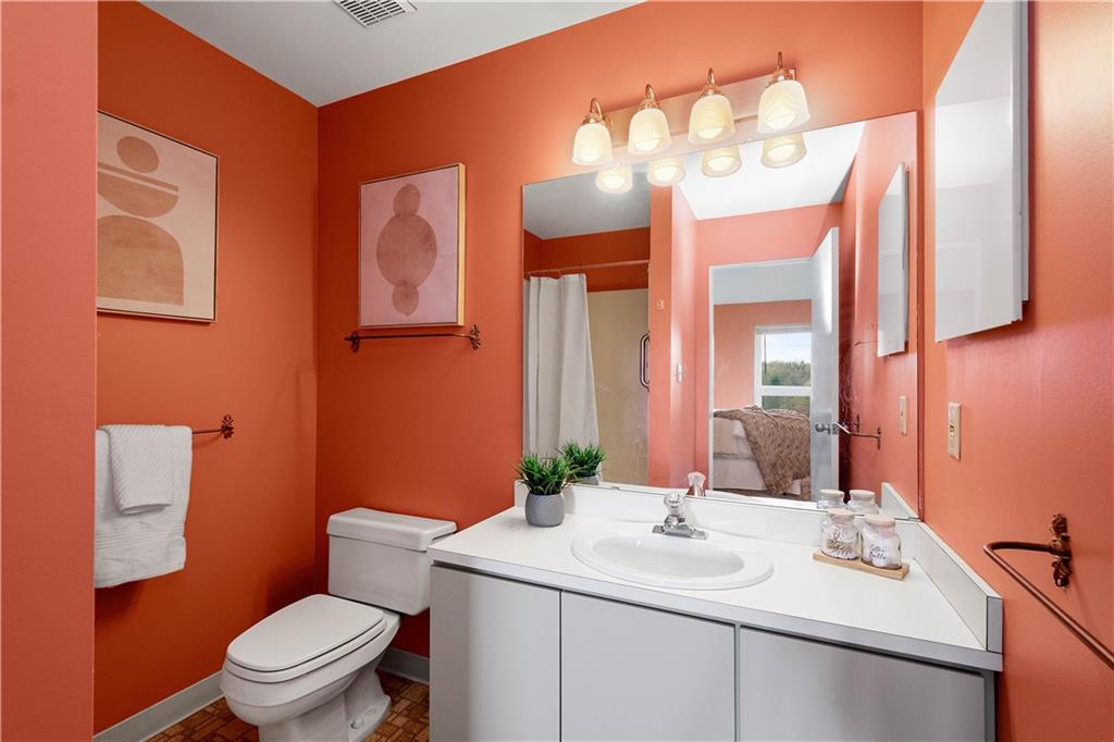 2311 Kenzie Road Pittsburgh, PA 15205 - Photo 17 of 28 Gallery Image 17