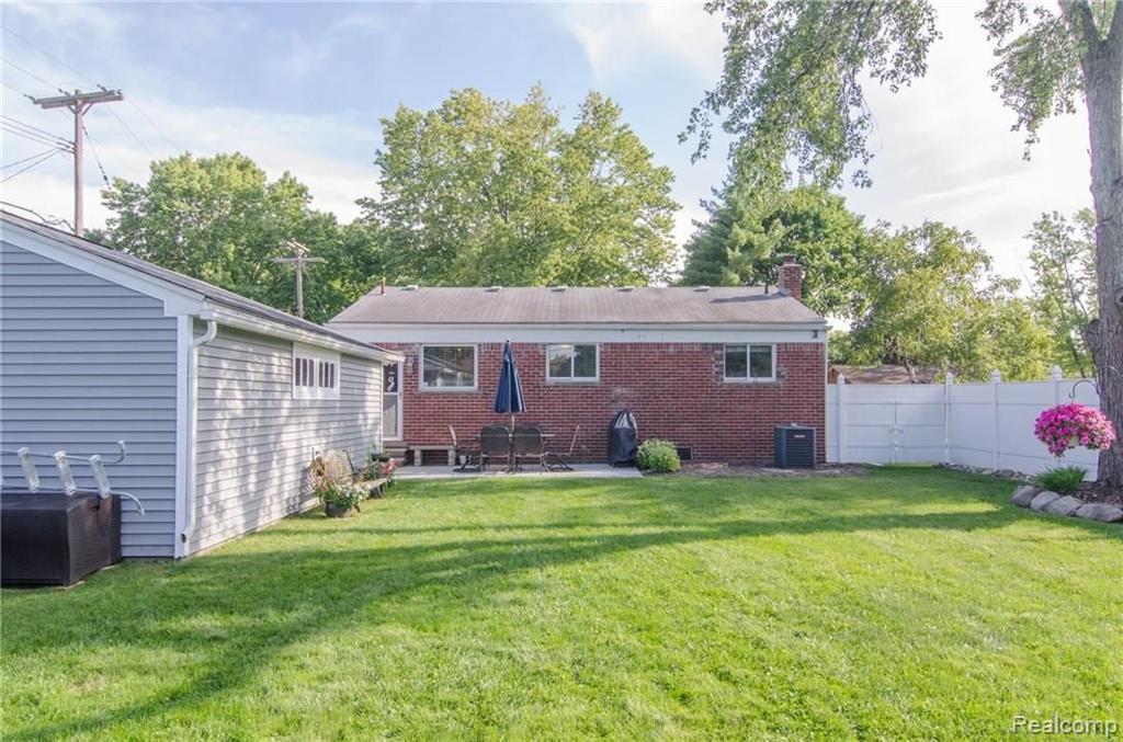202 Winry Drive Rochester Hills, MI 48307 - Photo 30 of 33 Gallery Image 30
