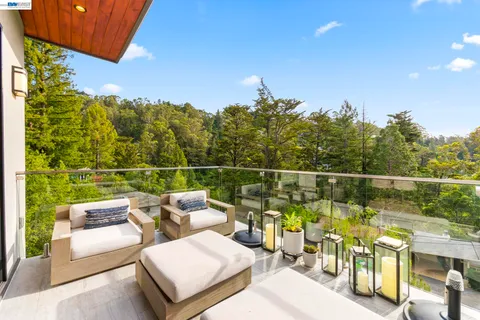$1,198,000 | 45 Homeglen Lane, Oakland, CA 94611