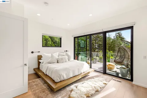 $1,198,000 | 45 Homeglen Lane, Oakland, CA 94611