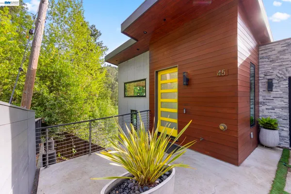 $1,198,000 | 45 Homeglen Lane, Oakland, CA 94611